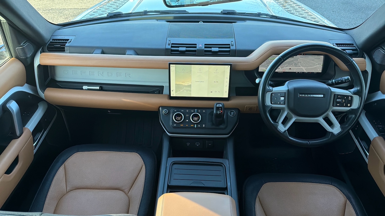 Used Land Rover Defender 2023 for sale - 78028478: Photo 9