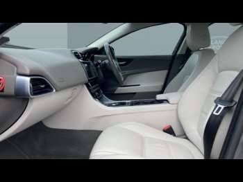 Used Jaguar XE 2016 for sale - 75178860: Photo