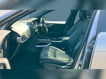 Used Jaguar F-Pace 2020 for sale - 79098007: Photo