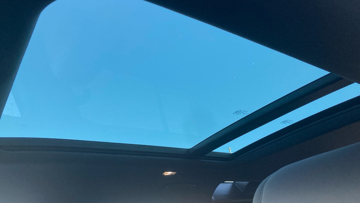 Used Land Rover Defender 2021 for sale - 76653090: Photo 21