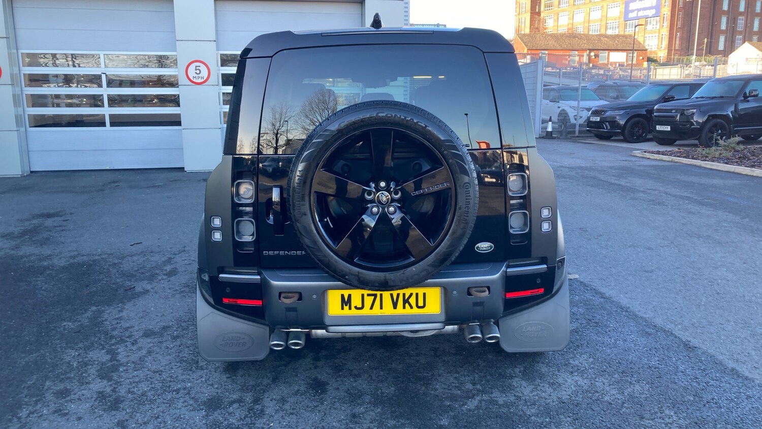 Used Land Rover Defender 2021 for sale - 76653090: Photo 39