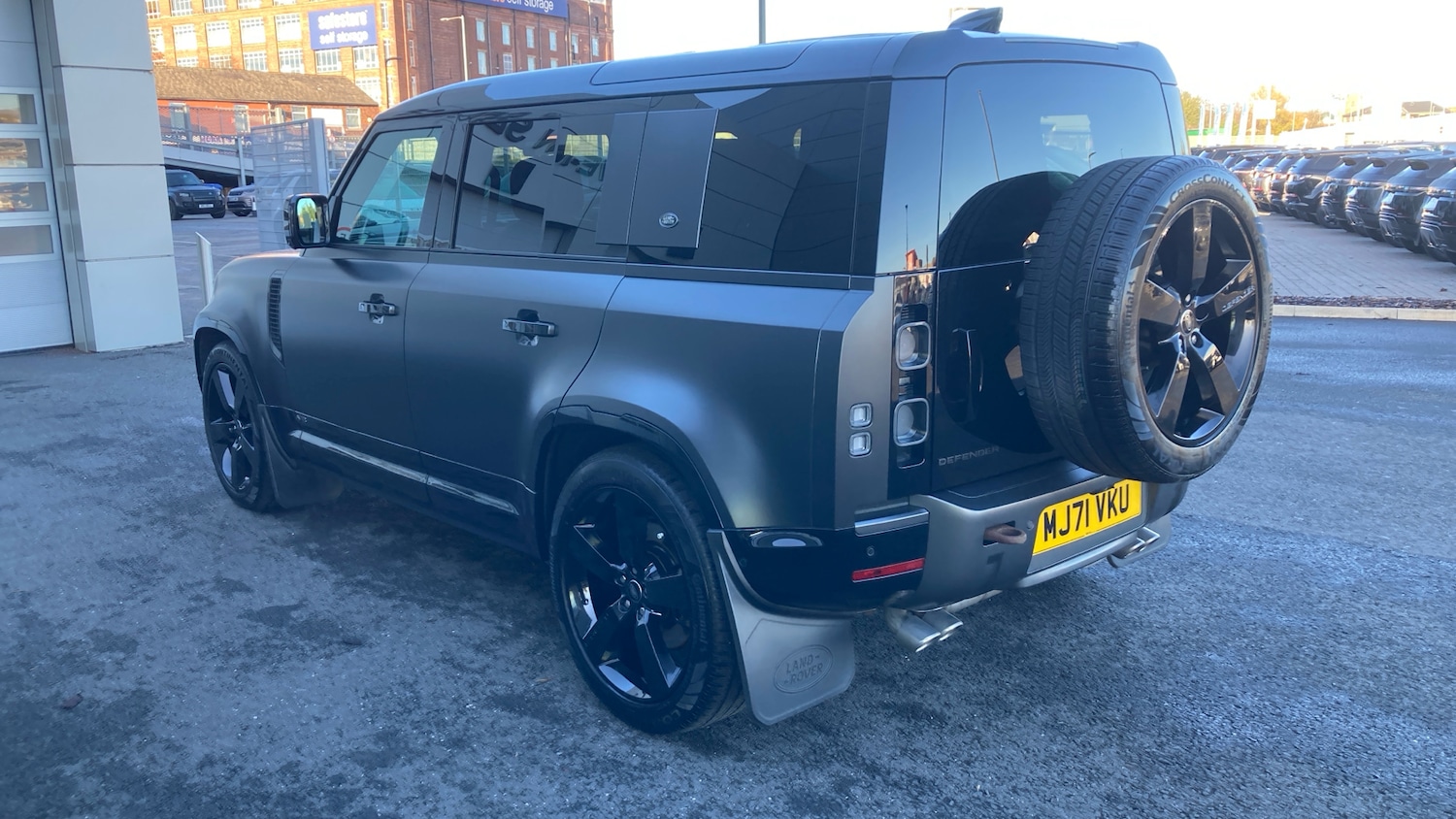 Used Land Rover Defender 2021 for sale - 76653090: Photo 41