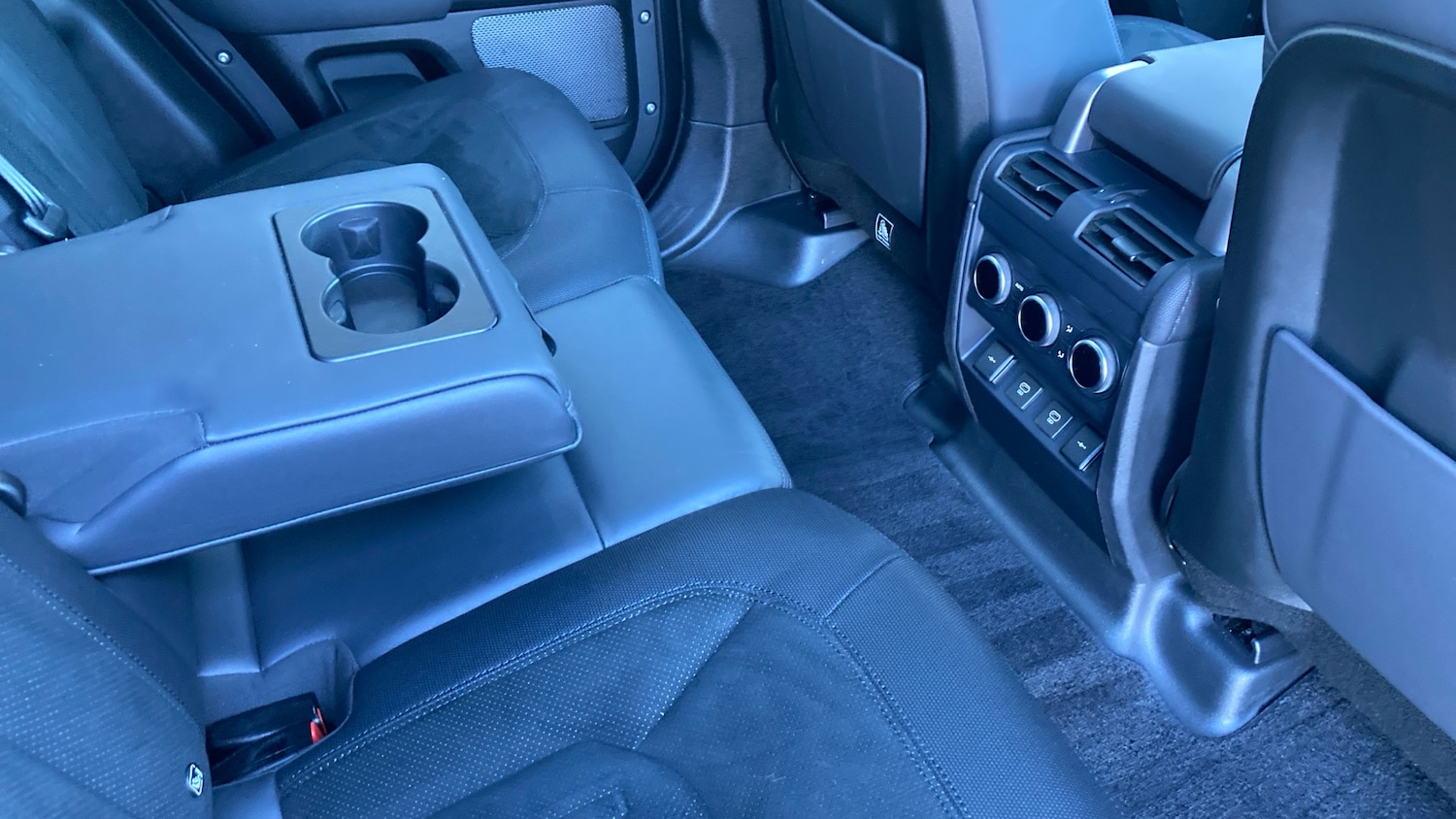 Used Land Rover Defender 2021 for sale - 76653090: Photo 42