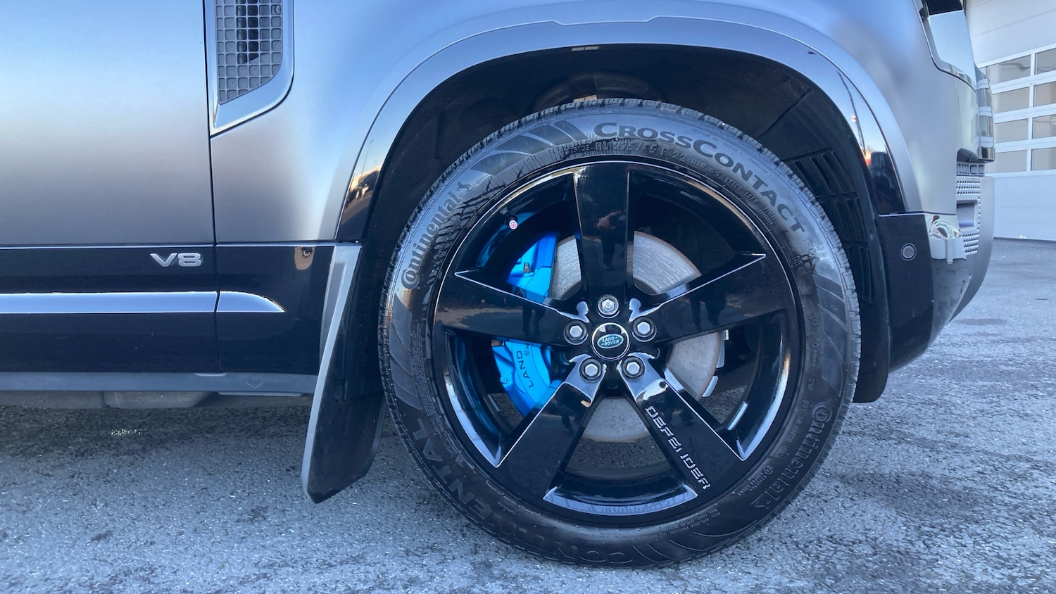 Used Land Rover Defender 2021 for sale - 76653090: Photo 8