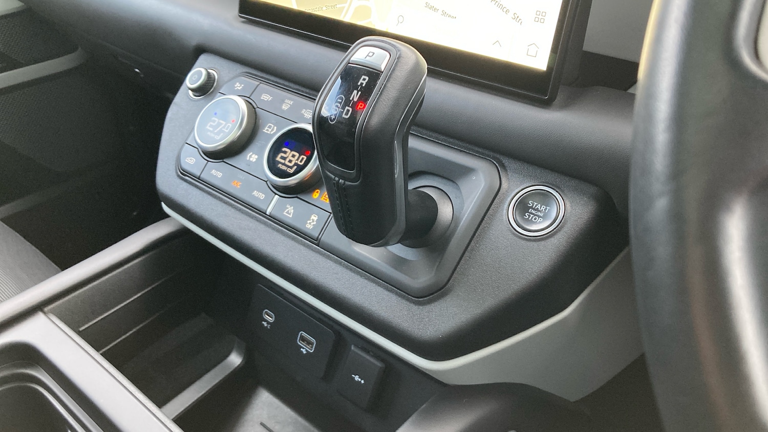 Used Land Rover Defender 2022 for sale - 76796840: Photo 13