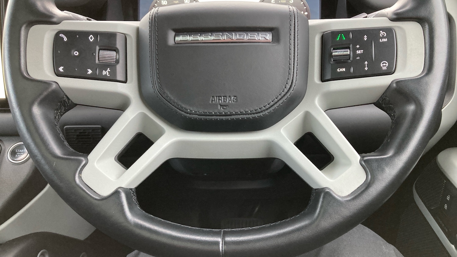 Used Land Rover Defender 2022 for sale - 76796840: Photo 44