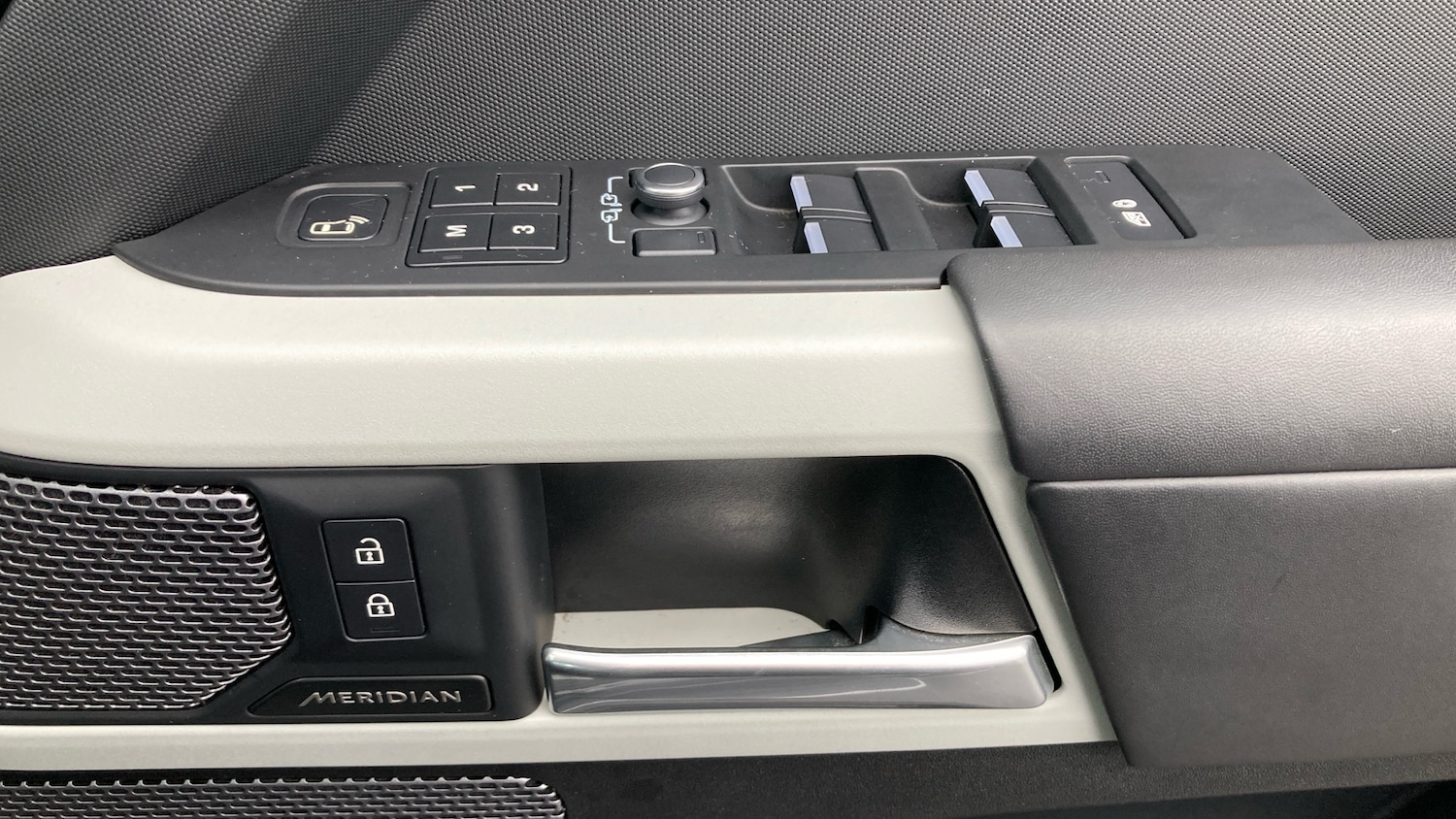 Used Land Rover Defender 2022 for sale - 76796840: Photo 45