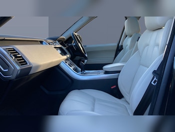 Used Land Rover Range Rover Sport 2017 for sale - 77104004: Photo