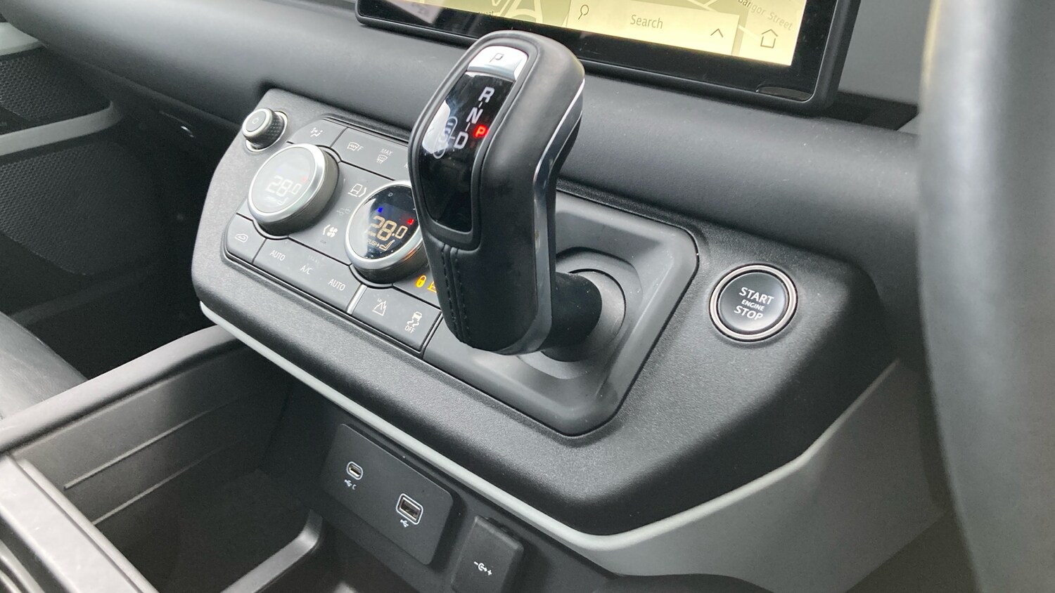 Used Land Rover Defender 2023 for sale - 77893172: Photo 13