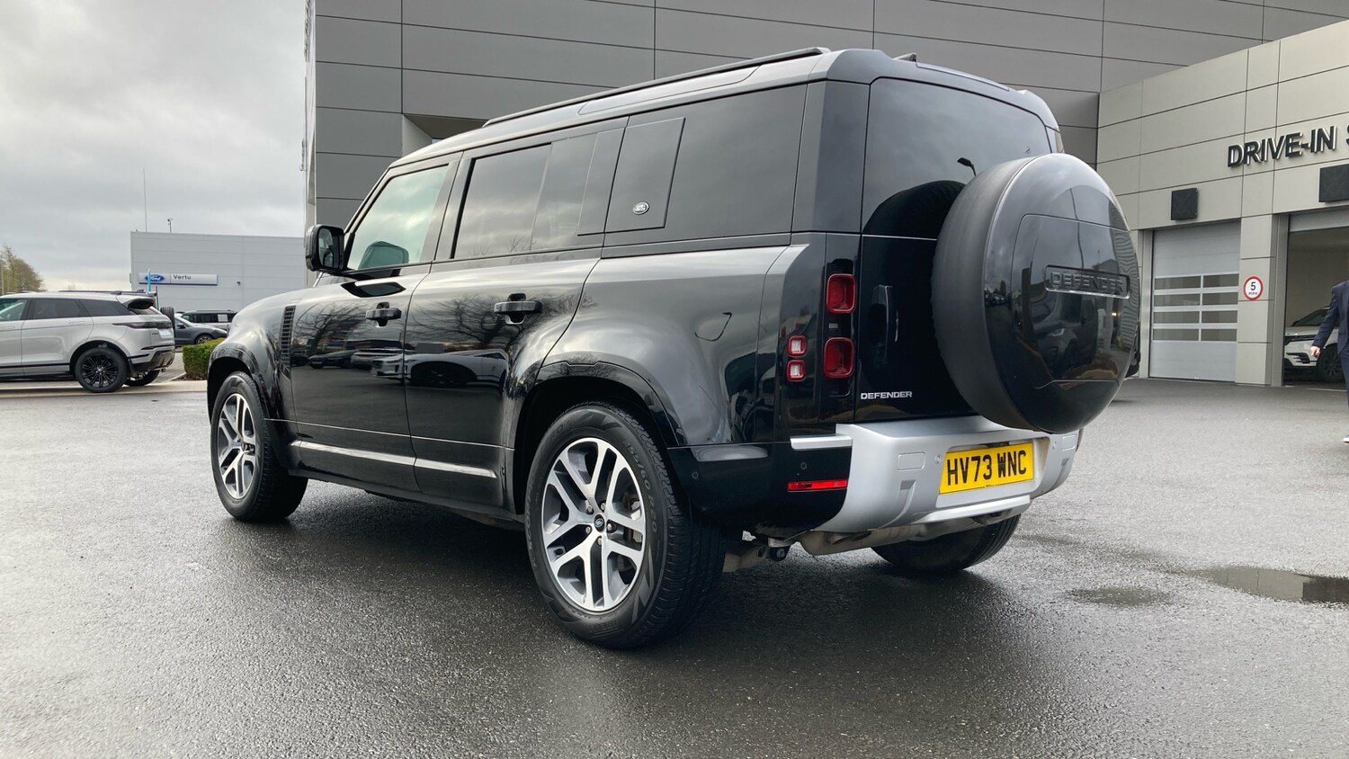 Used Land Rover Defender 2023 for sale - 77893172: Photo 40