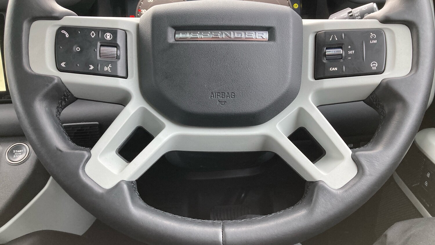 Used Land Rover Defender 2023 for sale - 77893172: Photo 44