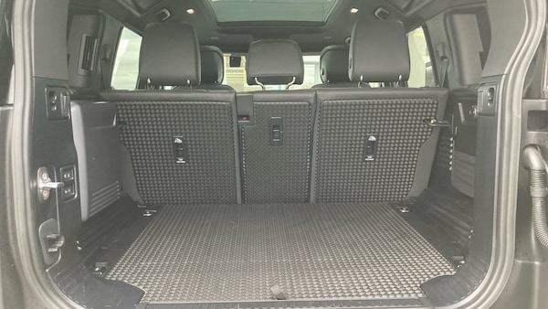 Used Land Rover Defender 2023 for sale - 76007471: Photo 10