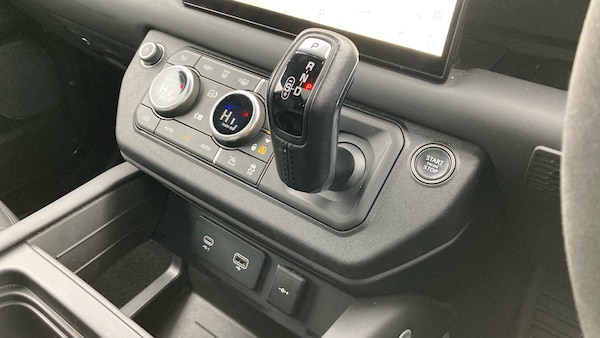 Used Land Rover Defender 2023 for sale - 76007471: Photo 13