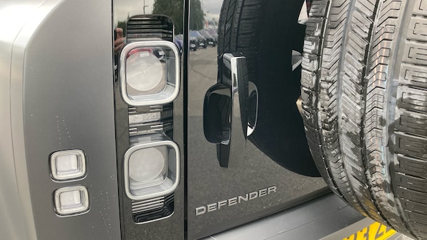 Used Land Rover Defender 2023 for sale - 76007471: Photo 19
