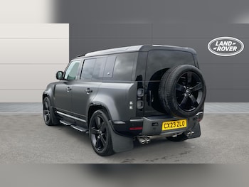 Used Land Rover Defender 2023 for sale - 76007471: Photo 2