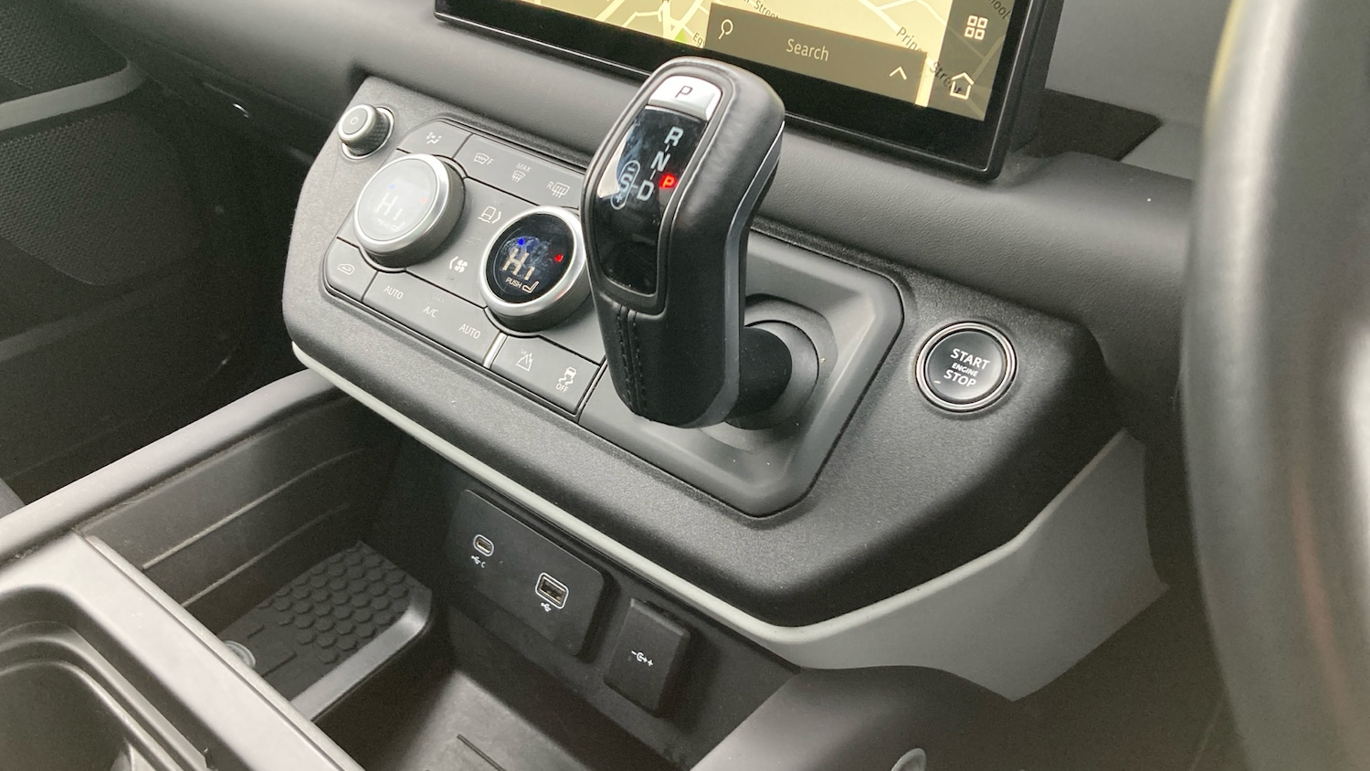 Used Land Rover Defender 2023 for sale - 77128101: Photo 13