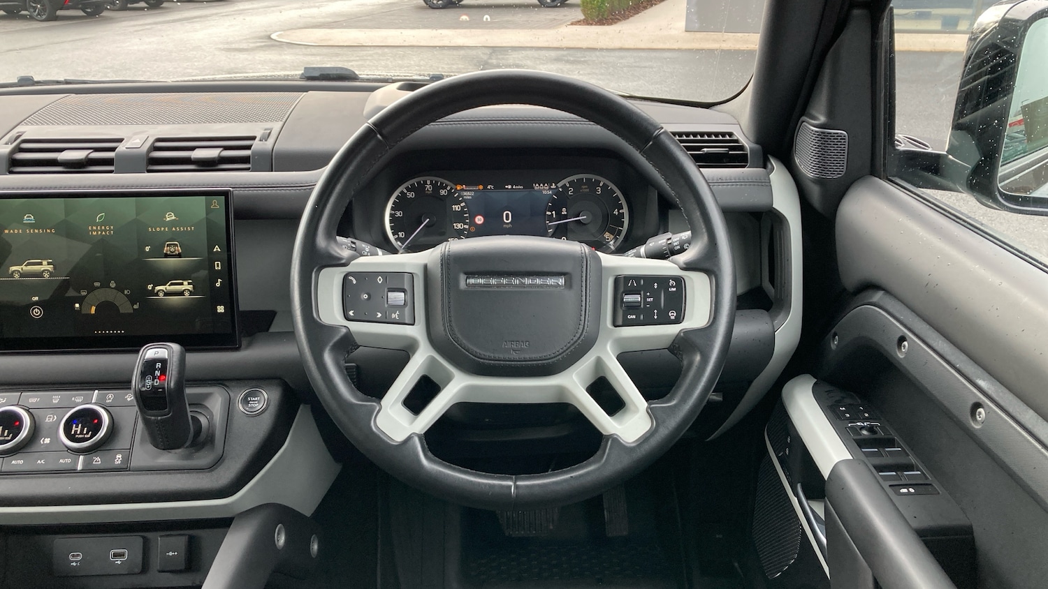 Used Land Rover Defender 2023 for sale - 77128101: Photo 15