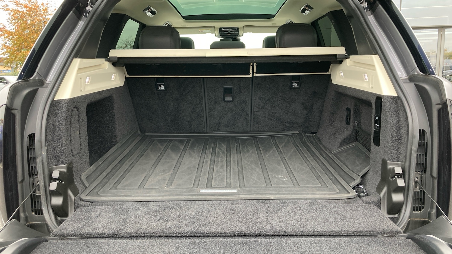 Used Land Rover Range Rover 2023 for sale - 76255211: Photo 10