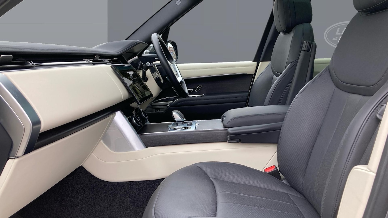 Used Land Rover Range Rover 2023 for sale - 76255211: Photo 3