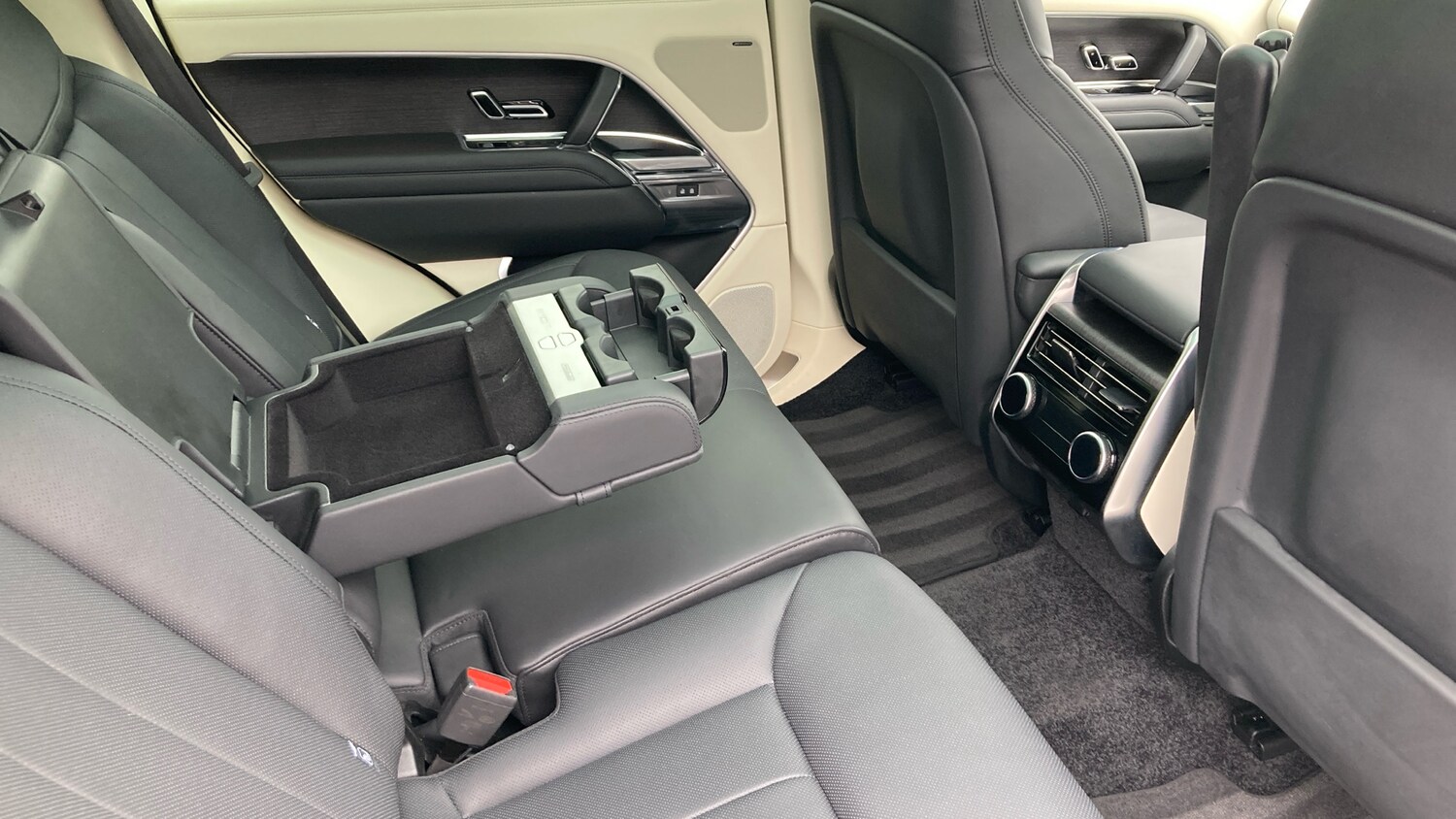 Used Land Rover Range Rover 2023 for sale - 76255211: Photo 42