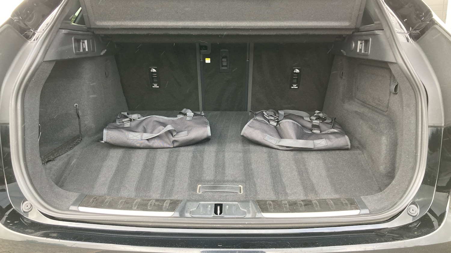 Used Jaguar F-Pace 2023 for sale - 76542791: Photo 10