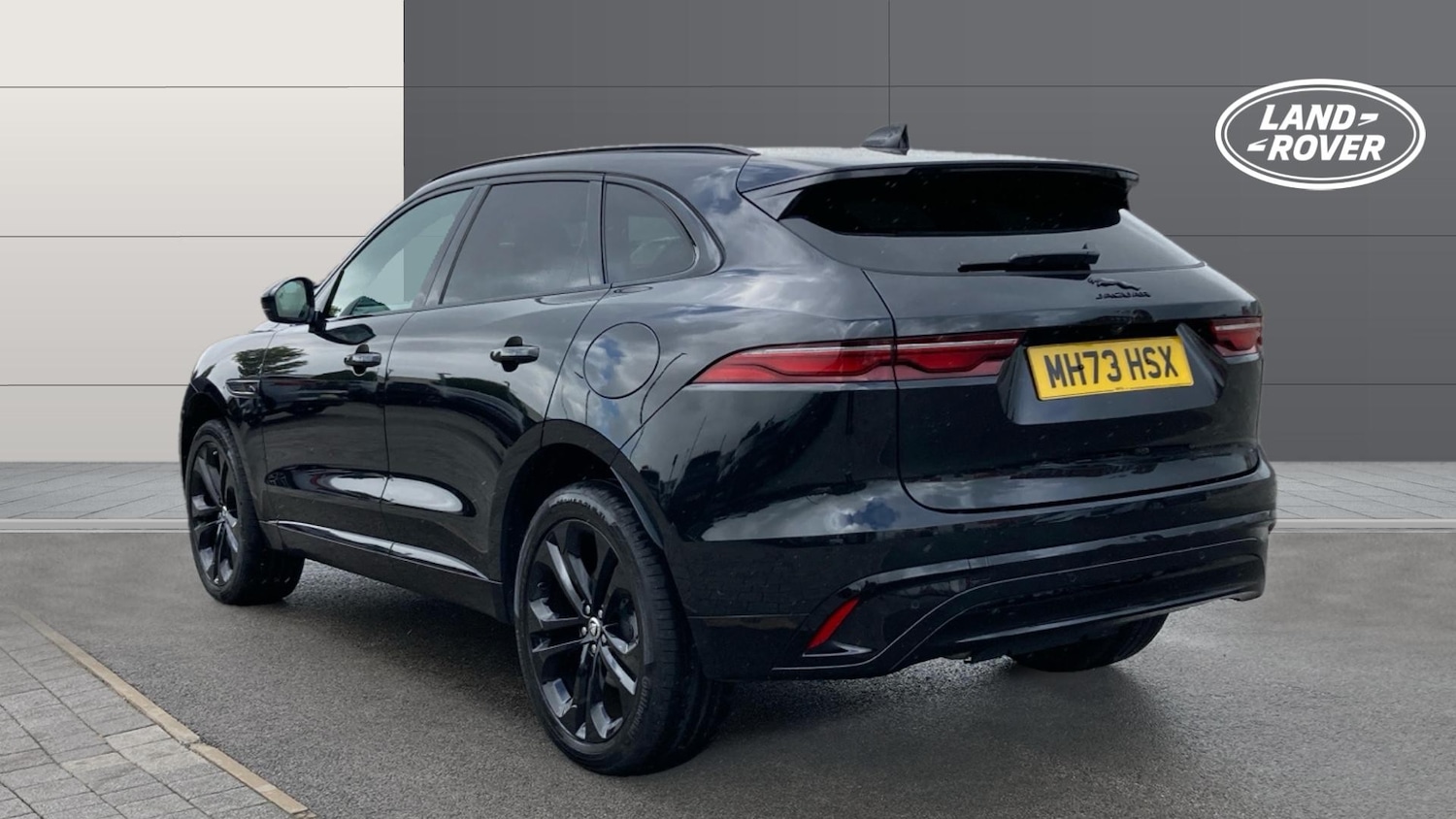 Used Jaguar F-Pace 2023 for sale - 76542791: Photo 2