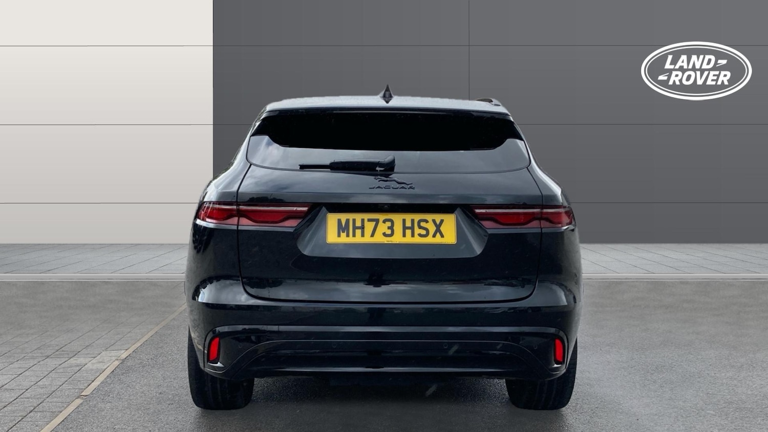 Used Jaguar F-Pace 2023 for sale - 76542791: Photo 6