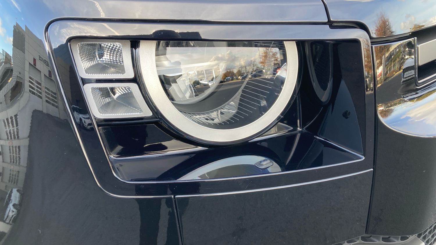 Used Land Rover Defender 2021 for sale - 76393932: Photo 17