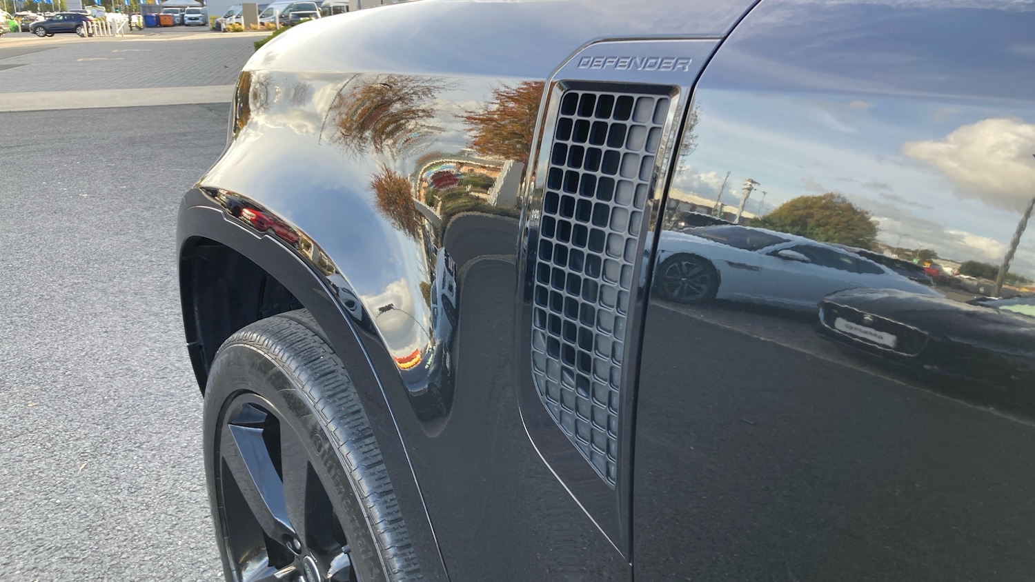 Used Land Rover Defender 2021 for sale - 76393932: Photo 20