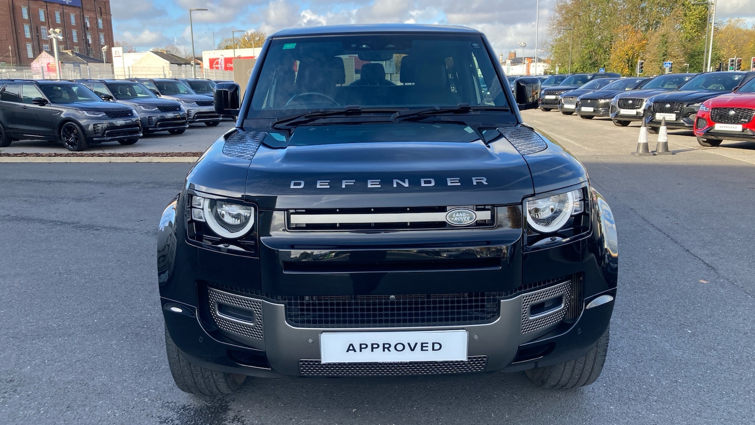 Used Land Rover Defender 2021 for sale - 76393932: Photo 31