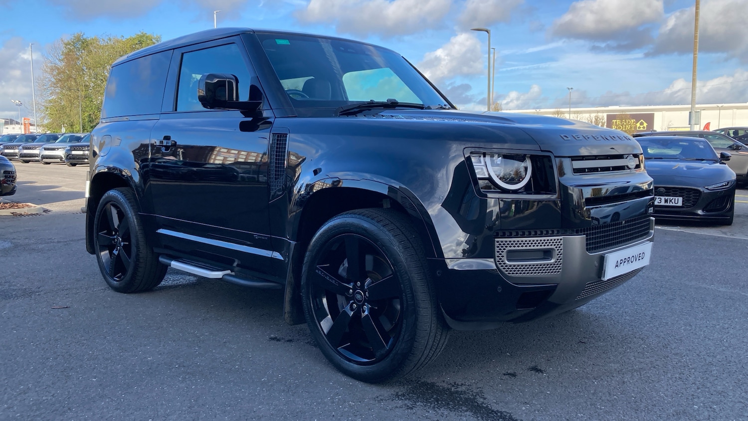 Used Land Rover Defender 2021 for sale - 76393932: Photo 32