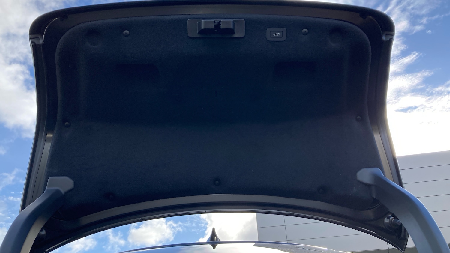 Used Jaguar XF 2024 for sale - 76366839: Photo 27