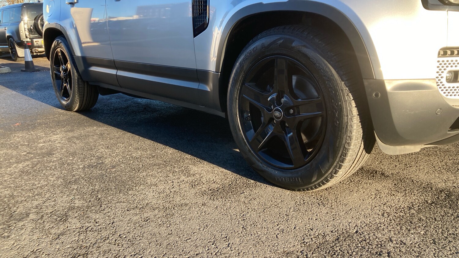 Used Land Rover Defender 2020 for sale - 76653091: Photo 34