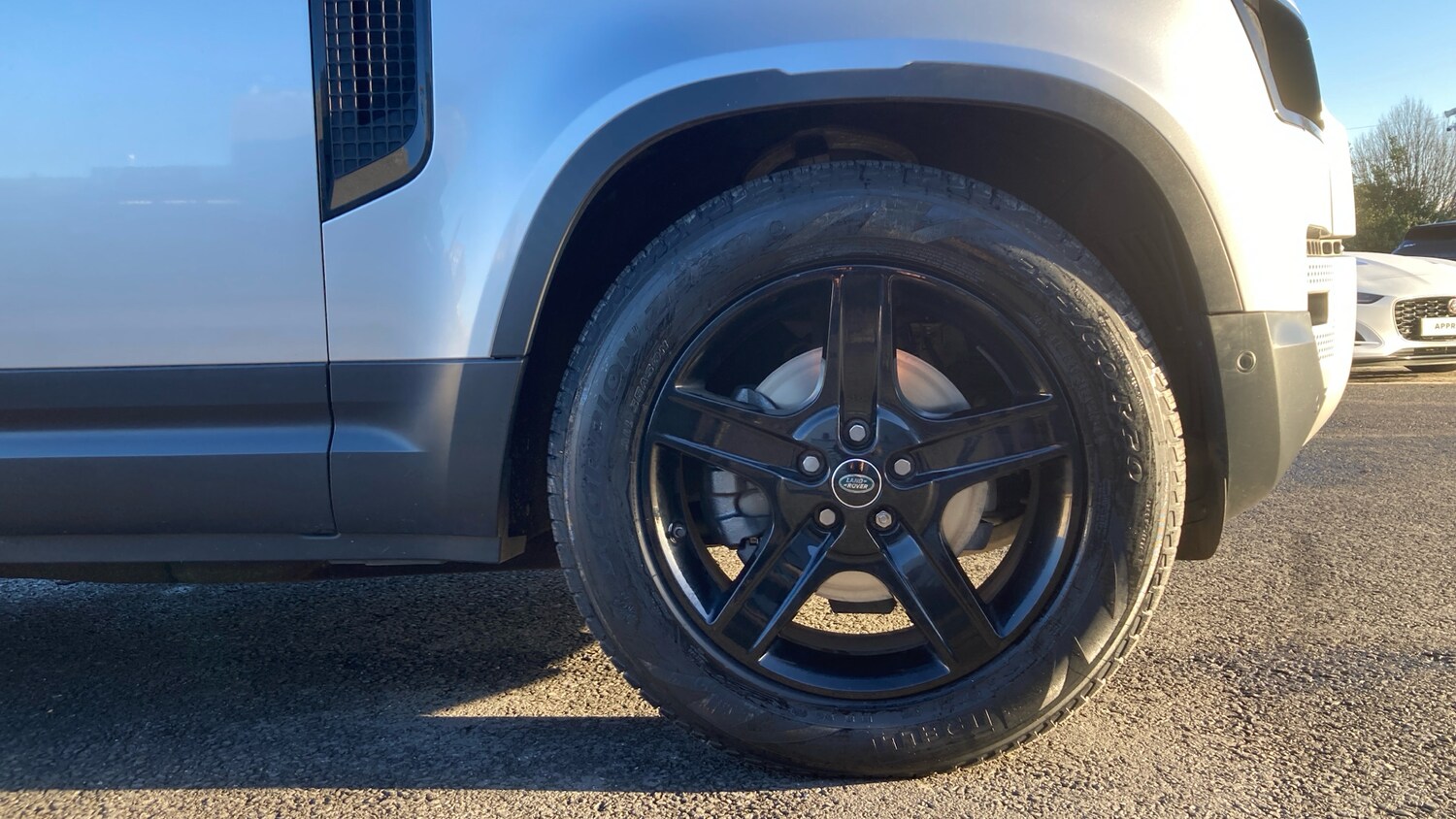 Used Land Rover Defender 2020 for sale - 76653091: Photo 8