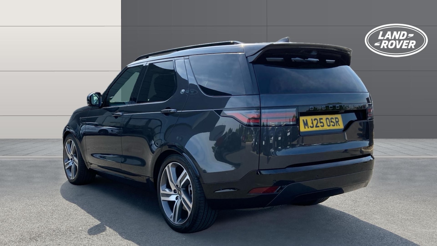 Used Land Rover Discovery 2025 for sale - 76209216: Photo 2