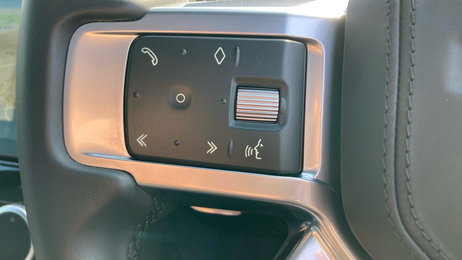 Used Land Rover Discovery 2025 for sale - 76209216: Photo 44