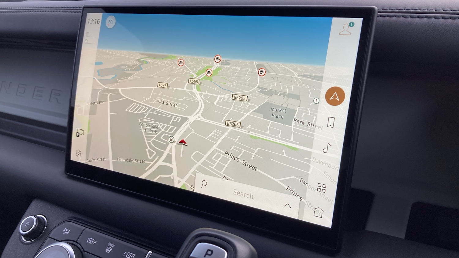 Used Land Rover Defender 2023 for sale - 76796847: Photo 11