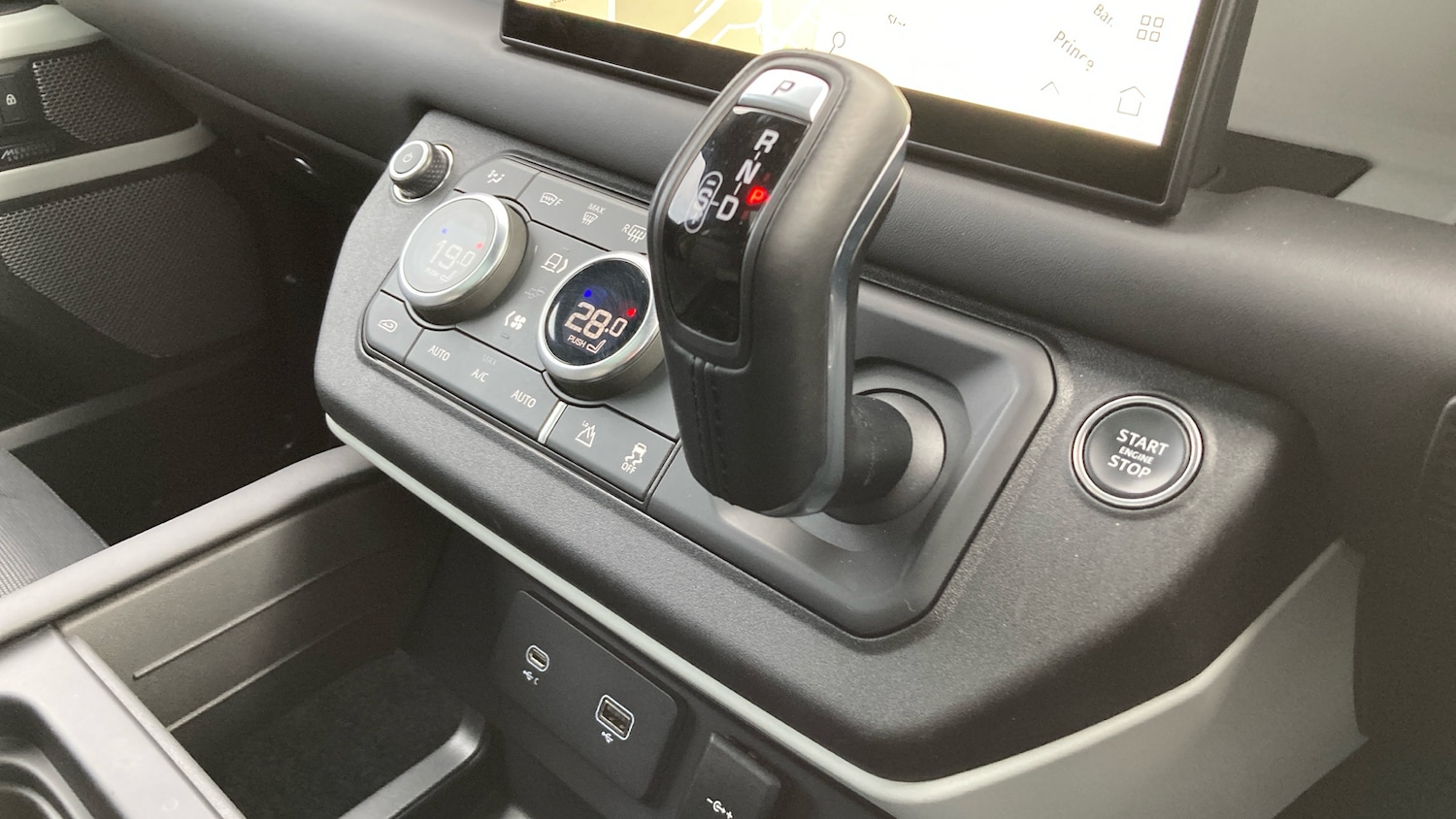 Used Land Rover Defender 2023 for sale - 76796847: Photo 13