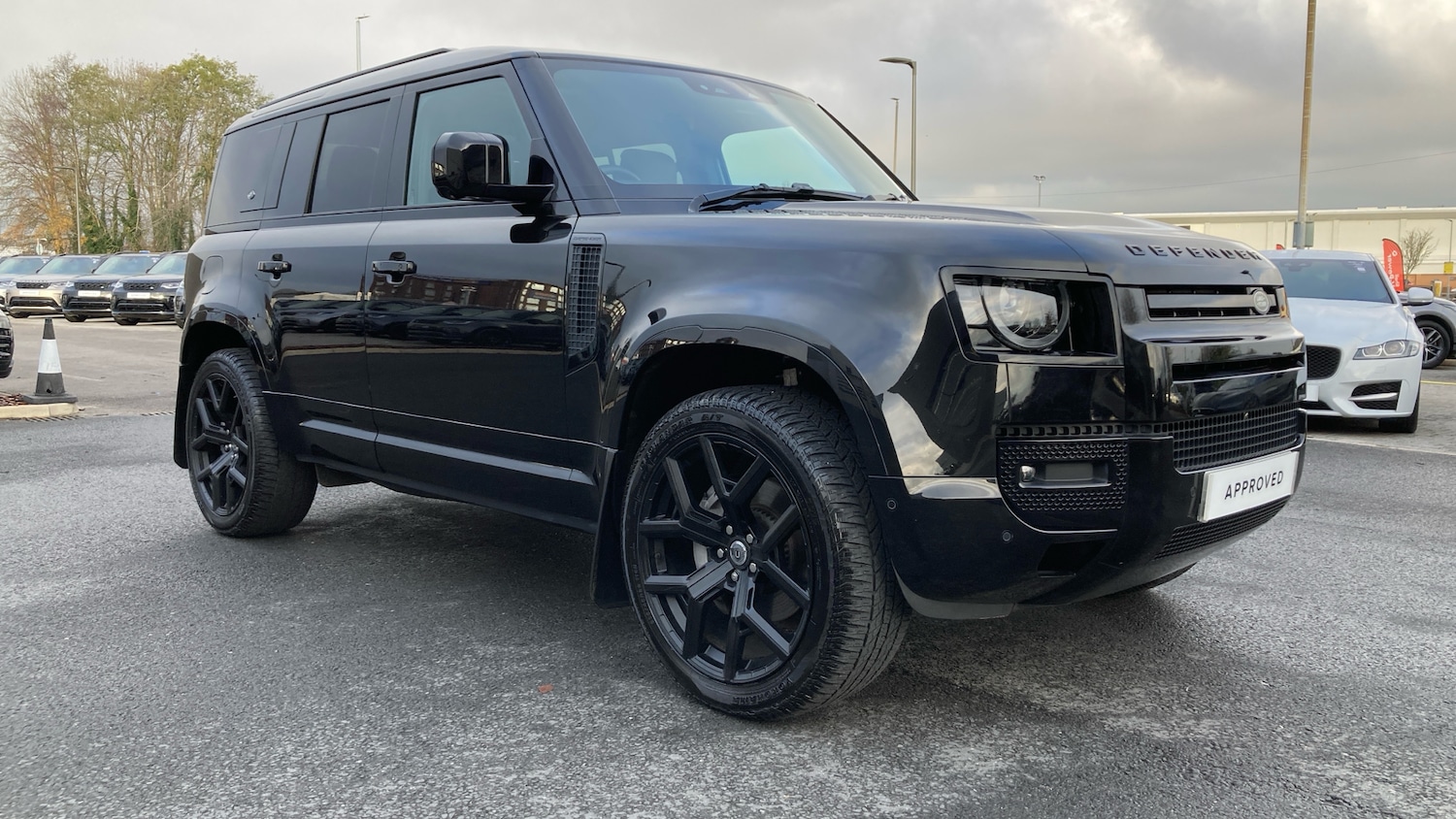 Used Land Rover Defender 2023 for sale - 76796847: Photo 32