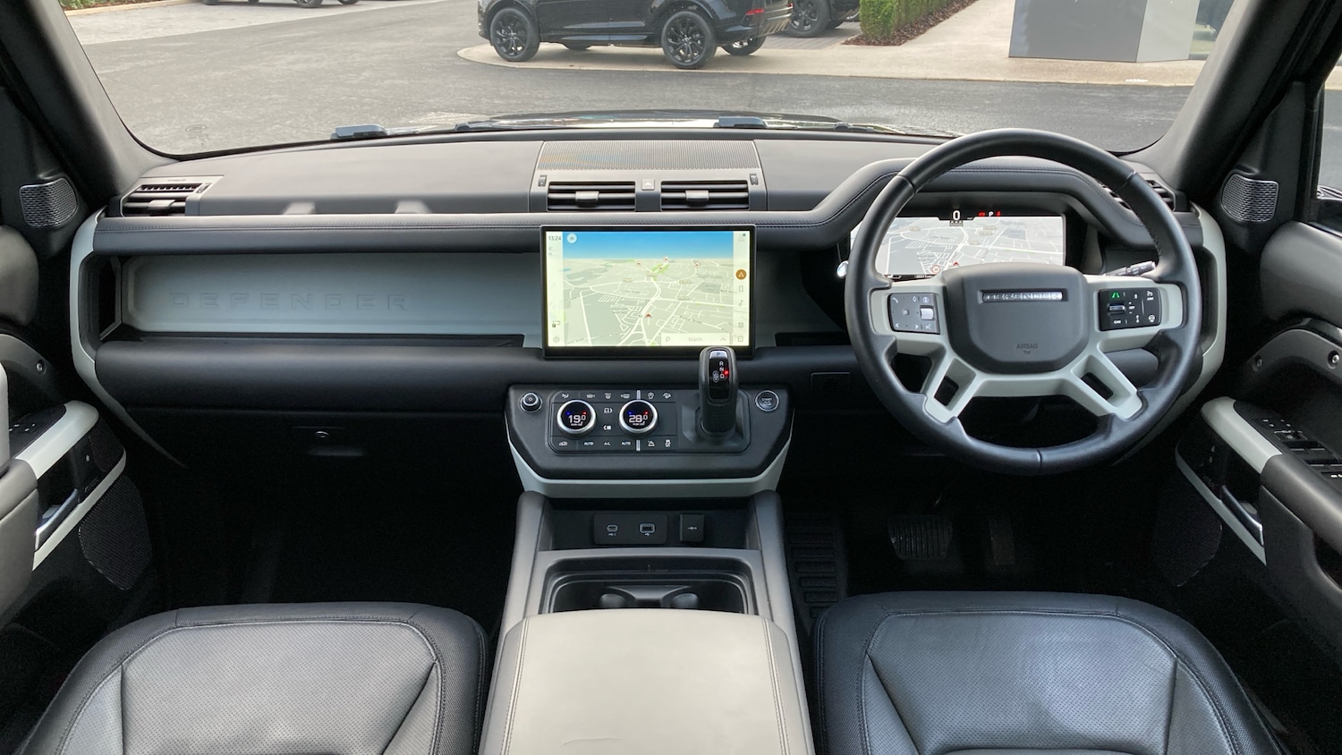 Used Land Rover Defender 2023 for sale - 76796847: Photo 9