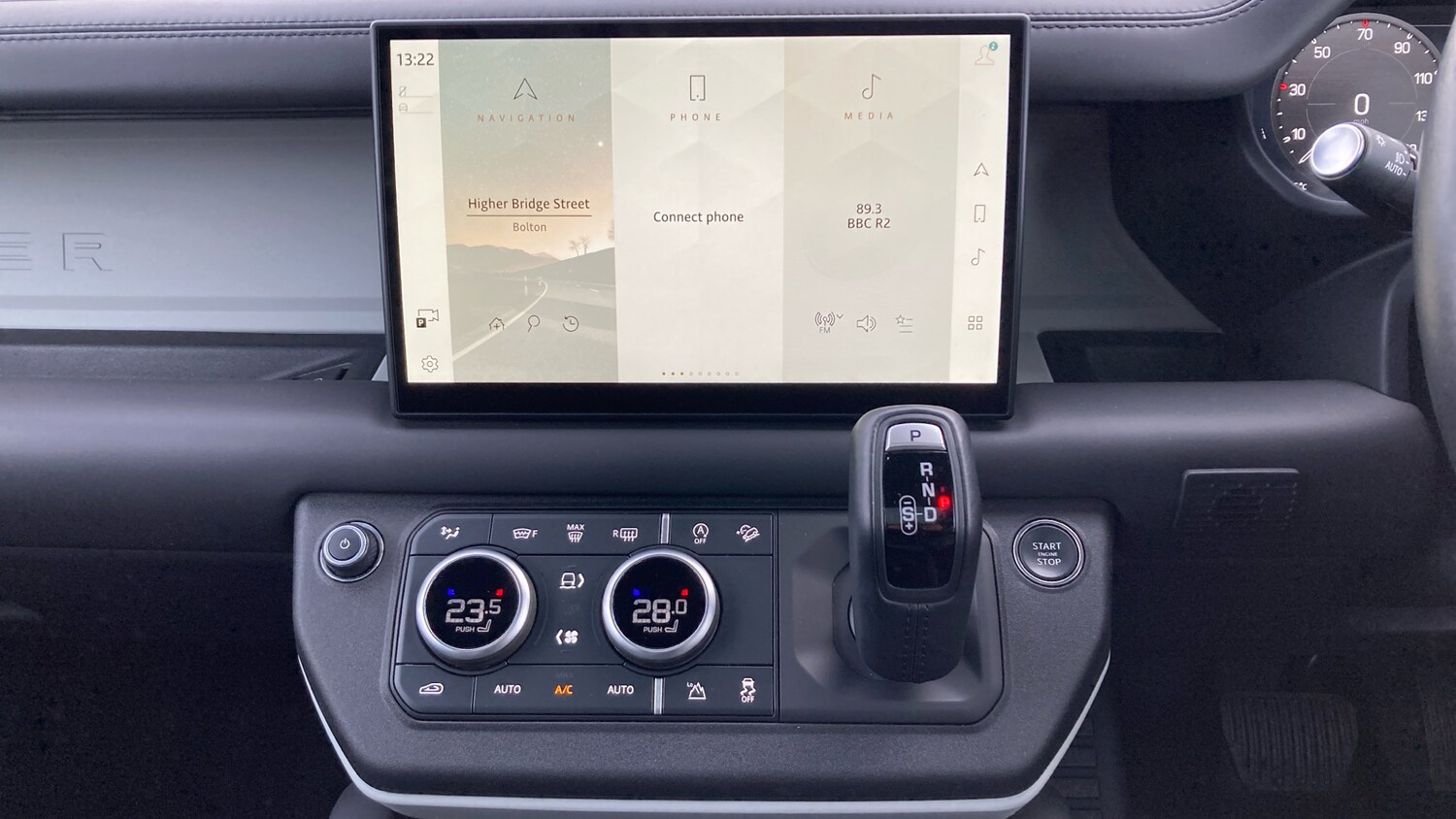 Used Land Rover Defender 2023 for sale - 77186778: Photo 14