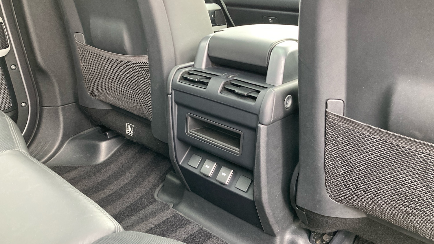 Used Land Rover Defender 2023 for sale - 77186778: Photo 18