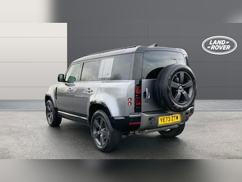 Used Land Rover Defender 2023 for sale - 77186778: Photo