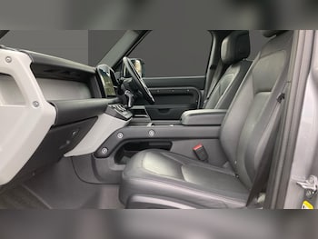 Used Land Rover Defender 2023 for sale - 77186778: Photo