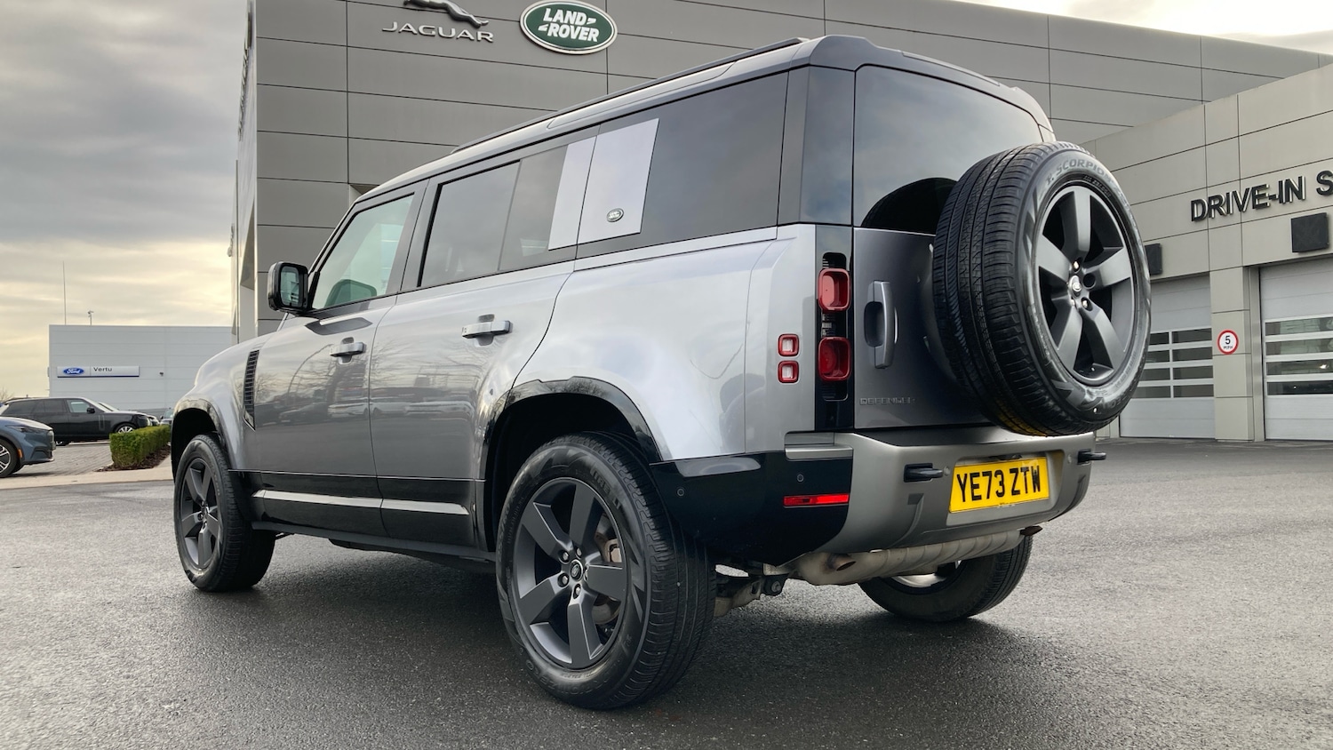 Used Land Rover Defender 2023 for sale - 77186778: Photo 40