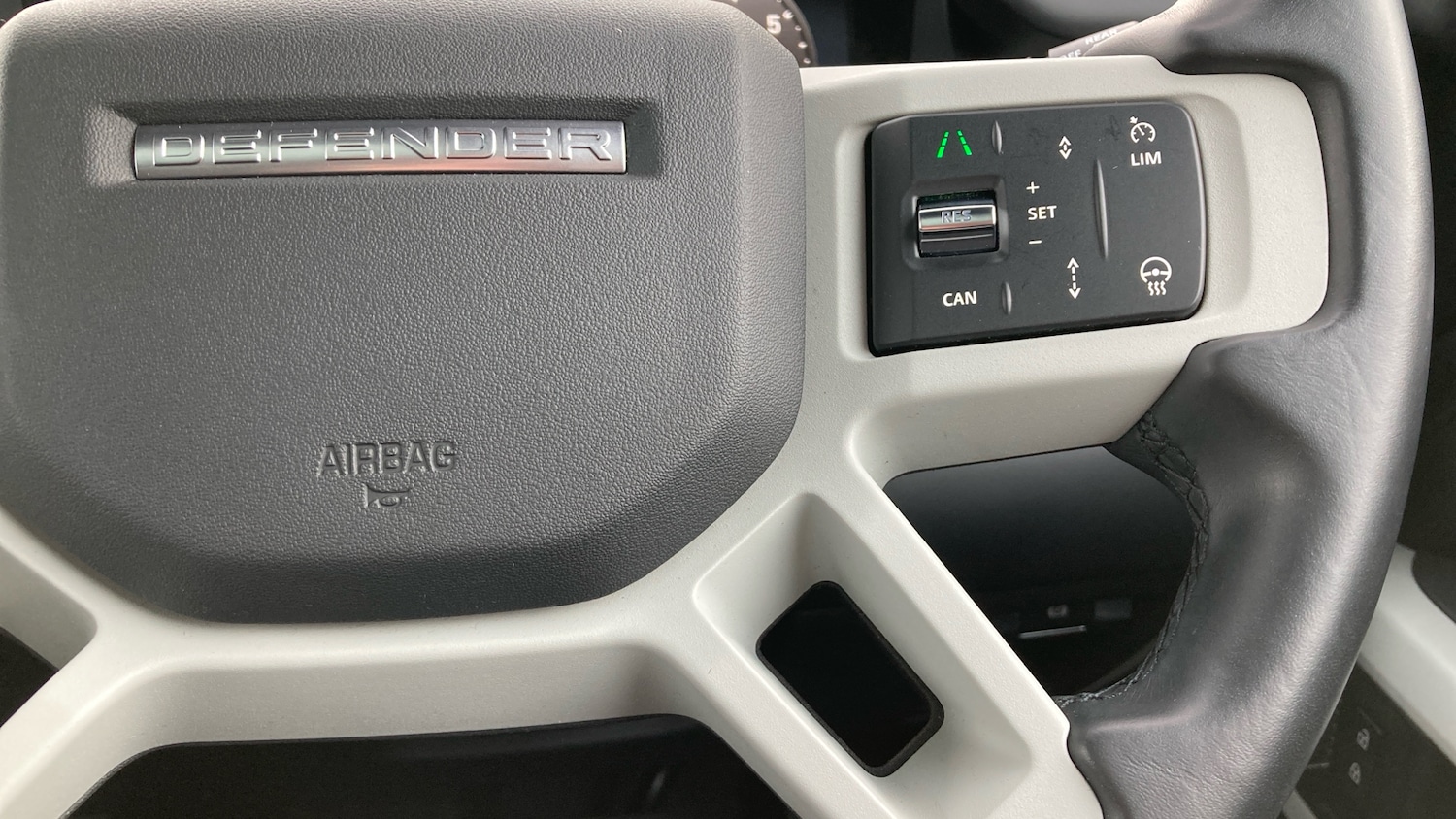 Used Land Rover Defender 2023 for sale - 77186778: Photo 44