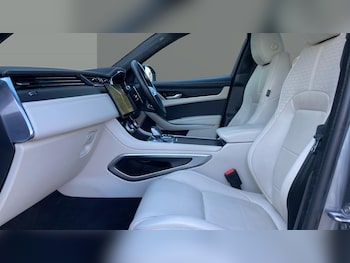 Used Jaguar F-Pace 2022 for sale - 76547585: Photo