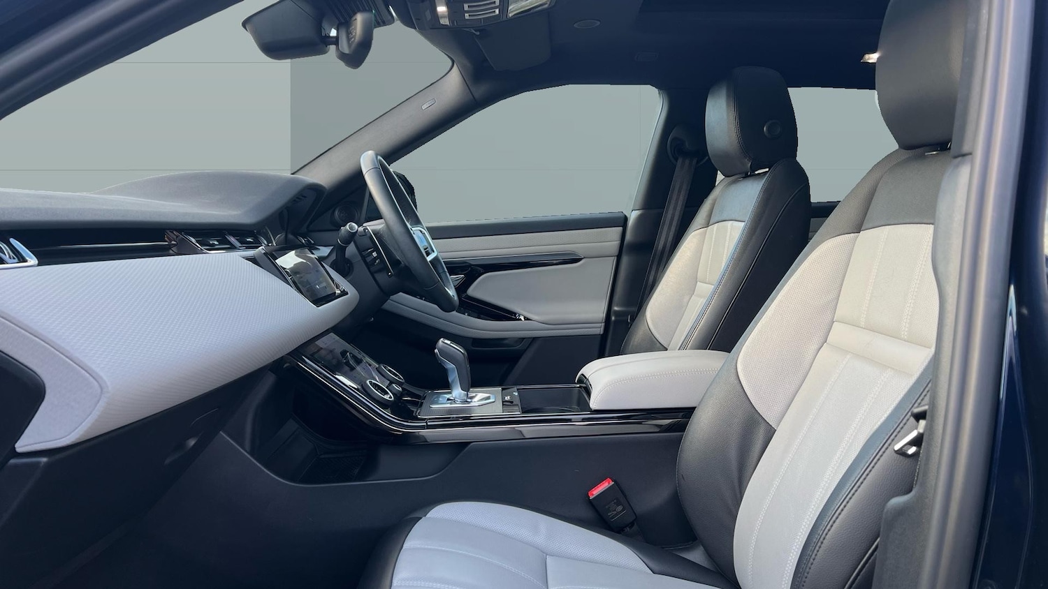 Used Land Rover Range Rover Evoque 2023 for sale - 77077807: Photo 3