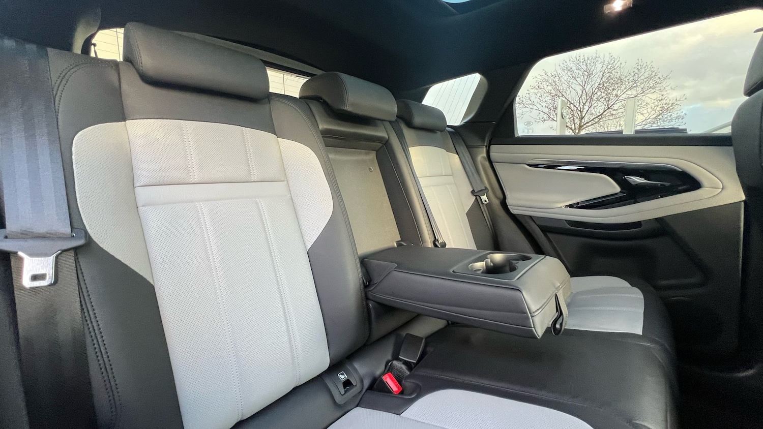 Used Land Rover Range Rover Evoque 2023 for sale - 77077807: Photo 33