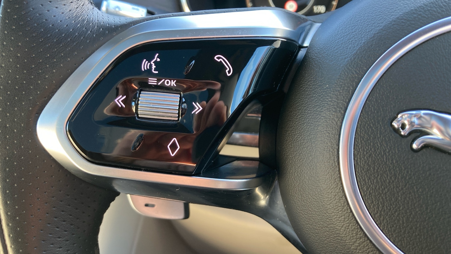 Used Jaguar F-Pace 2022 for sale - 76763075: Photo 43